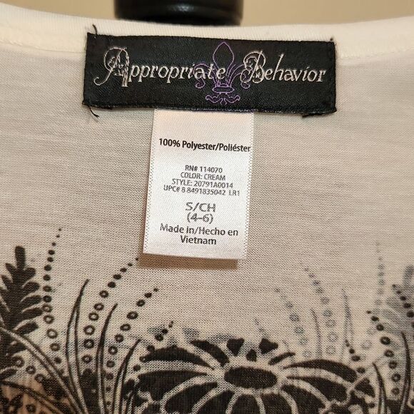 Appropriate Behavior Blouse - Picture 3 of 3